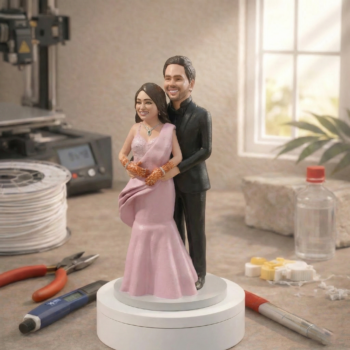 Casual Couple Statue for Modern Home Decor & Gifting